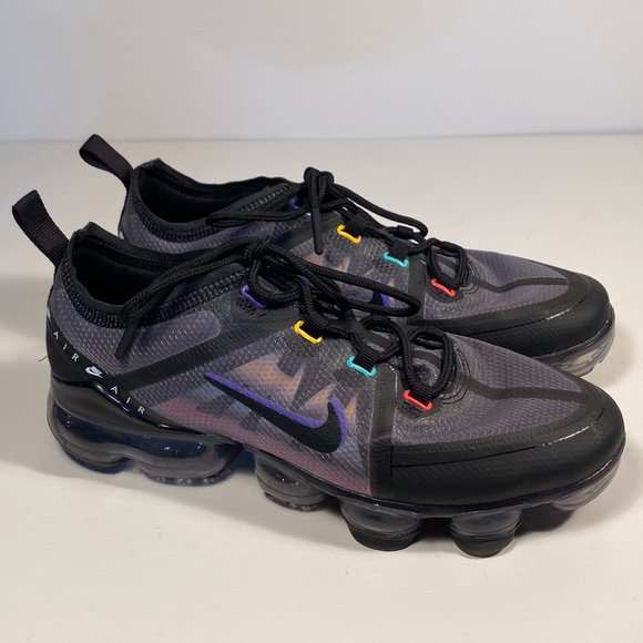 Nike Shoes - Nike Air Max VaporMax (BV0062-001) Athletic Shoes Women Size 8.5 (7 Y)